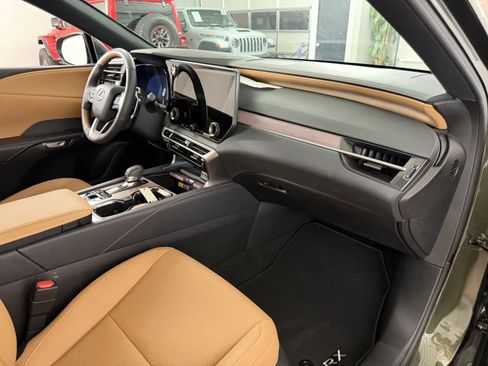Used 2025 Lexus RX 350 AWD image 38