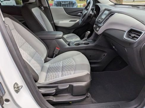 Used 2018 Chevrolet Equinox LS FWD image 36