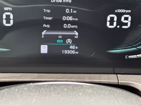 Used 2024 Kia Telluride EX X-Line image 35