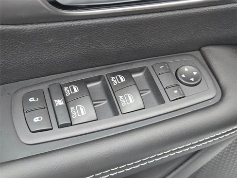 New 2026 Chrysler Voyager LX image 23