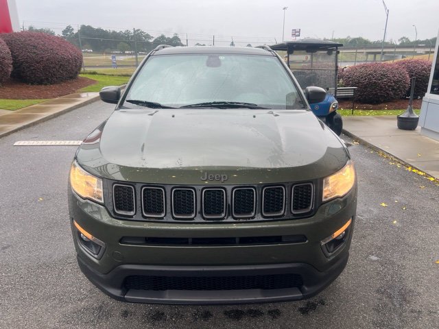 Used 2021 Jeep Compass Latitude FWD image 2