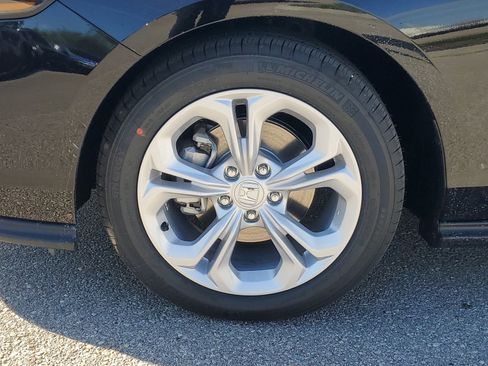 New 2025 Honda Accord LX image 9