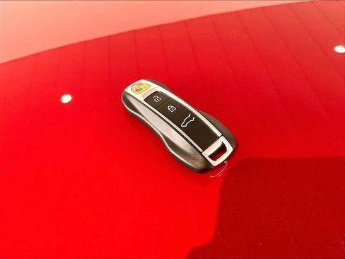 New 2026 Porsche Cayenne image 21