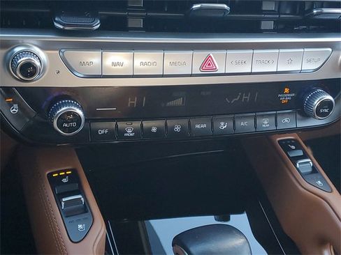 Used 2023 Kia Telluride EX X-Line image 28