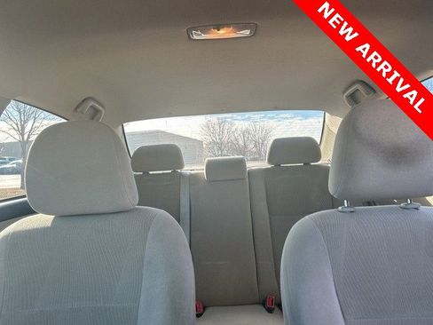 Used 2013 Toyota Corolla LE image 12