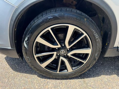 Used 2020 Nissan Rogue SL w/ Premium Package AWD/4WD image 25
