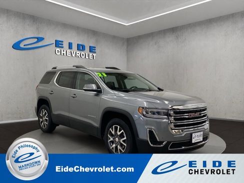 Used 2023 GMC Acadia SLE w/ Driver Convenience Package image 1