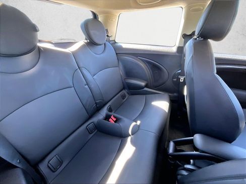 Used 2013 MINI Cooper S image 25