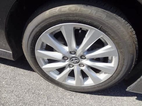 Used 2020 Toyota Camry LE w/ Convenience Package image 21