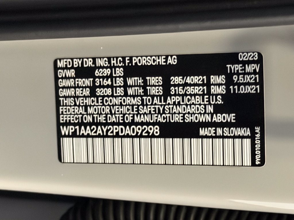 Certified 2023 Porsche Cayenne Platinum Edition AWD/4WD image 23