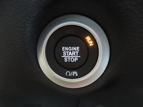 New 2026 Chrysler Pacifica Pinnacle w/ Trailer Tow Group image 16