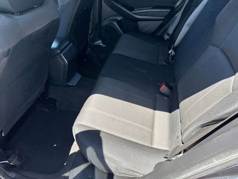 Used 2019 Subaru Crosstrek 2.0i AWD/4WD image 11