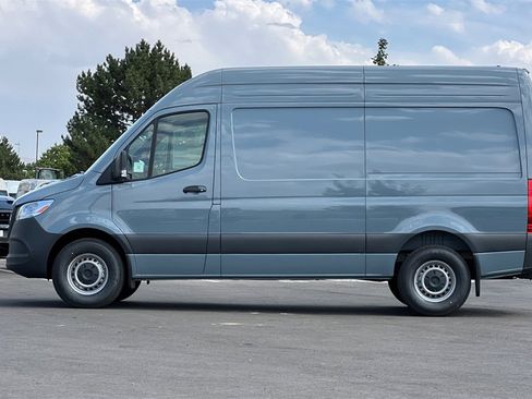 Used 2024 Mercedes-Benz Sprinter 144 Cargo image 2