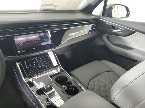 New 2026 Audi SQ7 Premium Plus image 16
