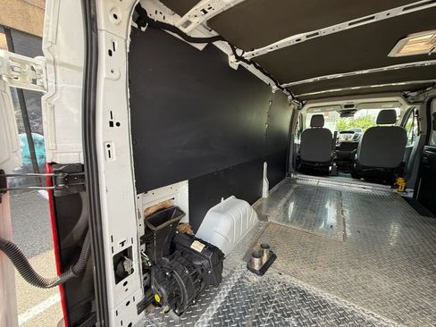 Used 2019 Ford Transit 250 148 Low Roof RWD image 46