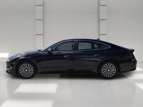 Used 2023 Hyundai Sonata SEL FWD image 2