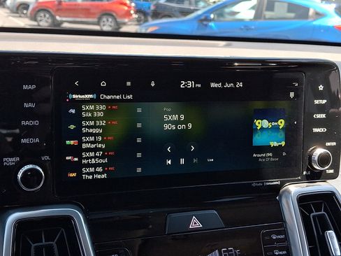 Used 2023 Kia Sorento SX AWD/4WD image 16