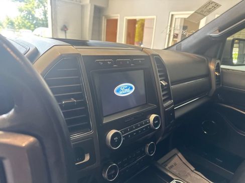 Used 2021 Ford Expedition Max XLT AWD/4WD image 9
