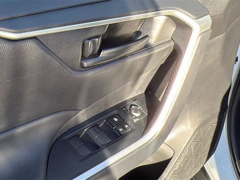 Used 2025 Toyota RAV4 LE image 13