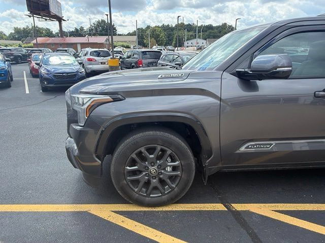 Certified 2025 Toyota Sequoia Platinum AWD/4WD image 10