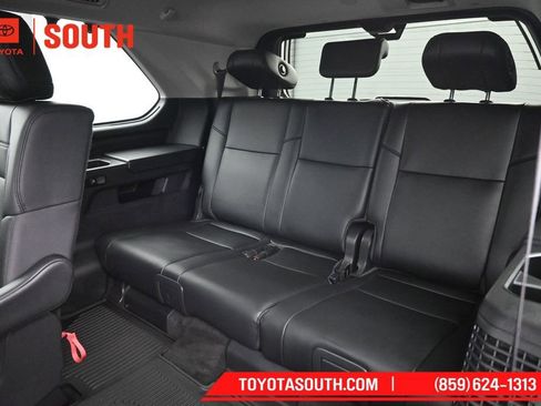 Used 2024 Toyota Sequoia Limited w/ Tow Technology Package AWD/4WD image 33