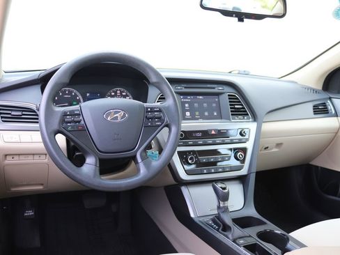 Used 2017 Hyundai Sonata Sport w/ Cargo Package FWD image 3
