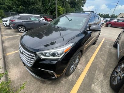 Used 2017 Hyundai Santa Fe SE w/ SE Premium Package 02