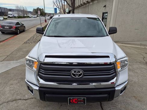 Used 2015 Toyota Tundra SR5 image 17