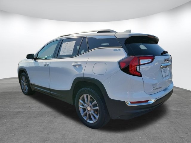 Used 2024 GMC Terrain SLT AWD/4WD image 5