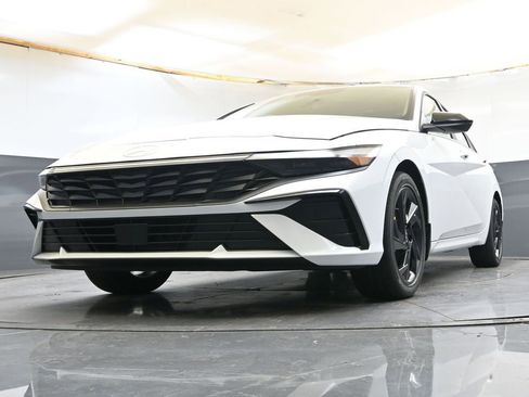 New 2026 Hyundai Elantra SEL Sport Premium FWD image 40