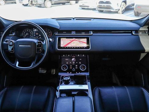 Used 2020 Land Rover Range Rover Velar R-Dynamic S image 16