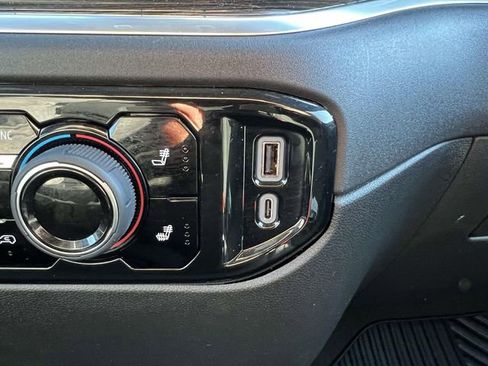 Certified 2025 Chevrolet Silverado 1500 LT image 27