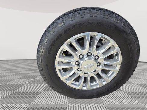 Used 2020 Chevrolet Silverado 2500 High Country w/ Z71 Off-Road Package image 24