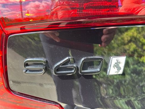 Certified 2024 Volvo S60 B5 Plus AWD/4WD image 17