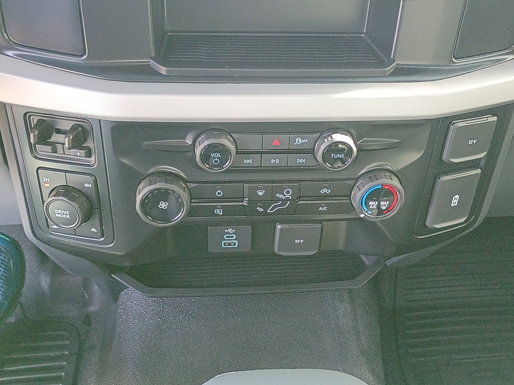Used 2026 Ford F250 XL w/ XL Off-Road Package AWD/4WD image 20