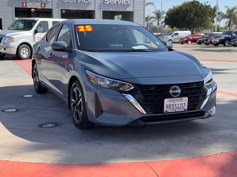 Used 2025 Nissan Sentra SV FWD image 2