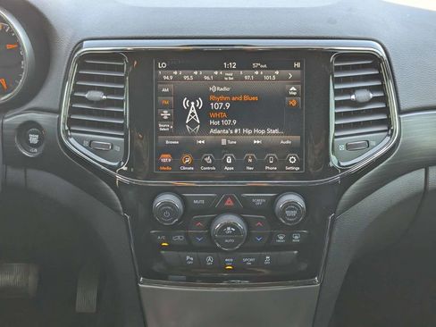 Used 2021 Jeep Grand Cherokee Laredo X image 18