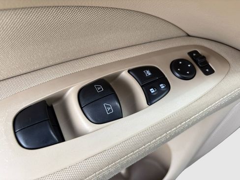 Used 2017 Nissan Pathfinder SV w/ Trailer Tow Package image 7