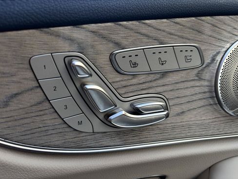 Used 2022 Mercedes-Benz E 450 Cabriolet image 19