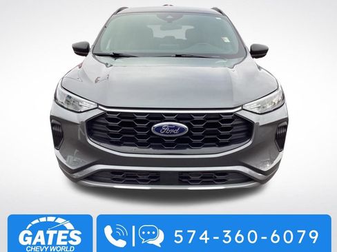 Used 2024 Ford Escape ST-Line image 2