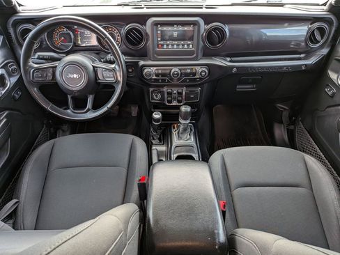 Used 2021 Jeep Wrangler Unlimited Sport image 12