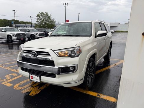 Used 2023 Toyota 4Runner Limited AWD/4WD image 9