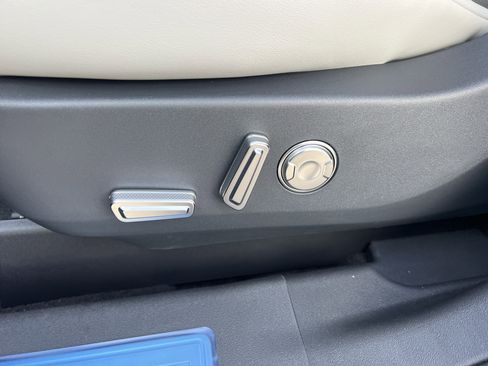 New 2026 Lincoln Nautilus Premier w/ Jet Appearance Package image 21