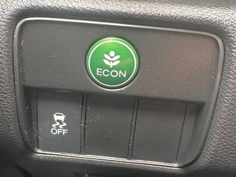 Used 2014 Honda Accord Sport image 25