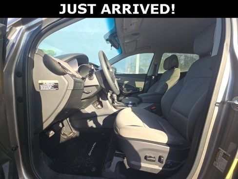 Used 2018 Hyundai Santa Fe Sport w/ 2.4L Value Package 02 image 10