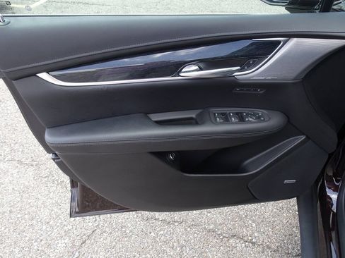 Used 2020 Cadillac XT5 Premium Luxury FWD image 13
