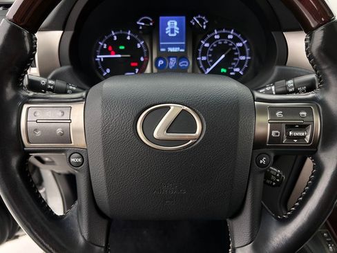 Used 2019 Lexus GX 460 image 22