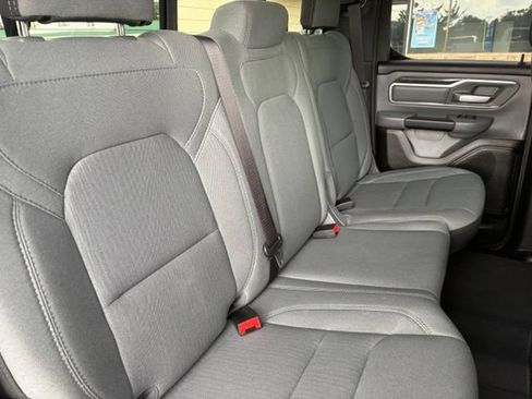 Used 2022 RAM 1500 Big Horn AWD/4WD image 29