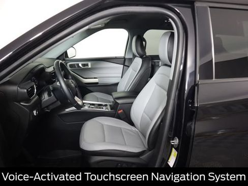 Used 2021 Ford Explorer XLT w/ Equipment Group 202A AWD/4WD image 34
