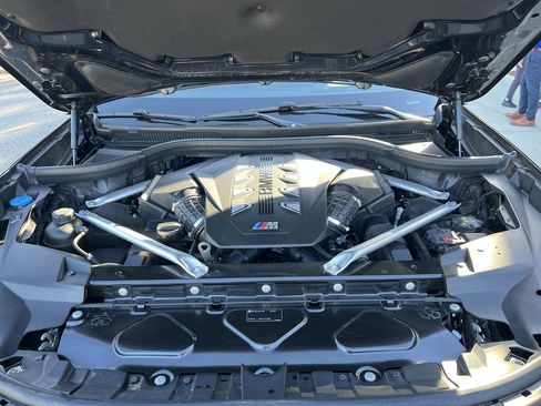 Certified 2023 BMW X7 M60i w/ Executive Package image 40